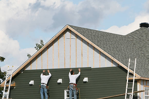 Professional Siding Installation technician working in Gibbsboro, NJ